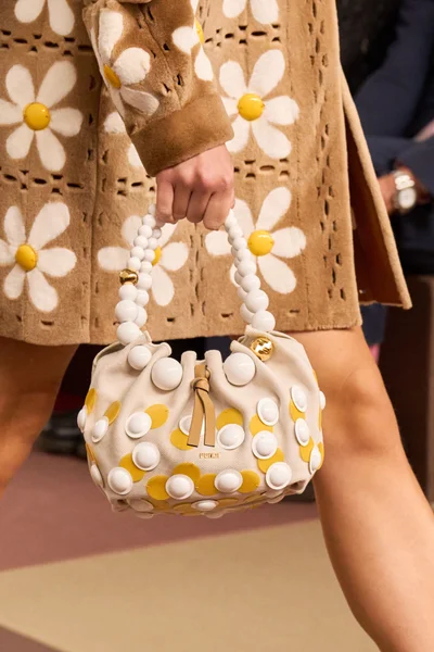 Look 121